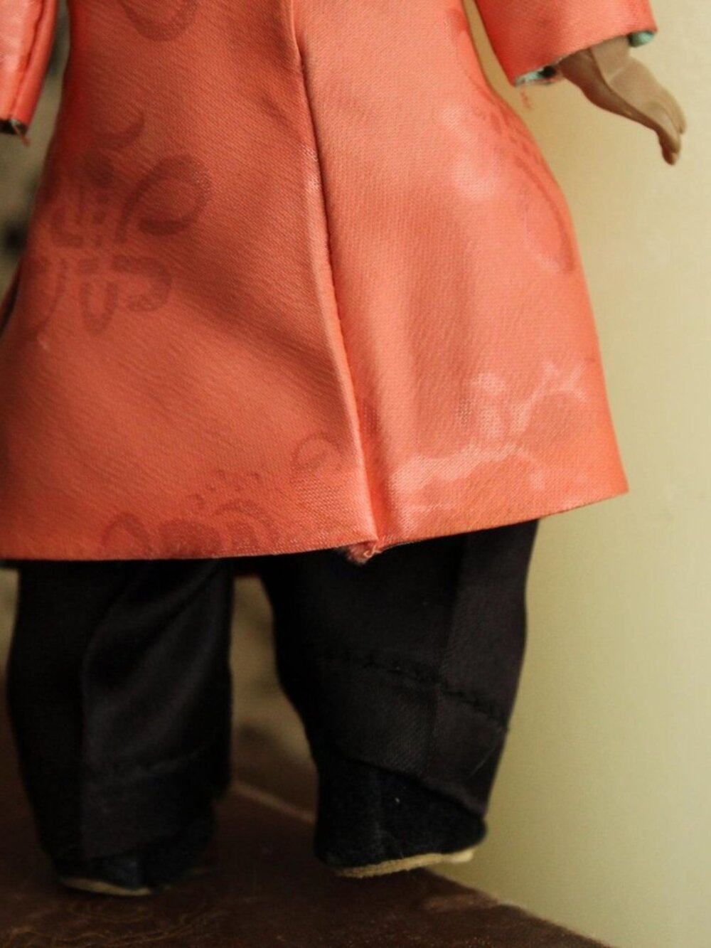 Vintage 1960s 1970s Madame Alexander Doll, Vietnam, Model #788, International - Picture 9 of 11